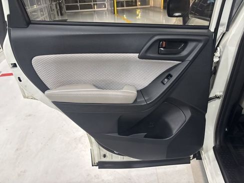Used 2018 Subaru Forester 2.5i image 28