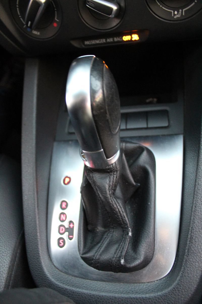 Used 2013 Volkswagen Jetta SE FWD image 20