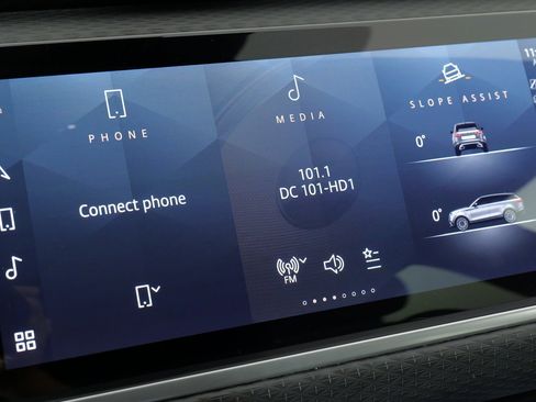 Used 2023 Land Rover Range Rover Velar R-Dynamic S image 48