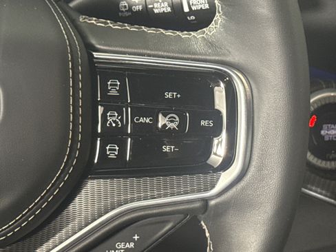 New 2026 Jeep Grand Wagoneer L Summit AWD/4WD image 18