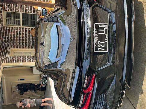 Used 2020 Chevrolet Corvette Stingray Premium Cpe w/ 3LT Preferred Equipment Group image 5