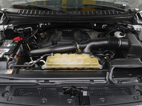 Used 2019 Ford Expedition Max Limited image 31