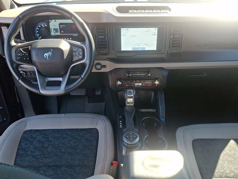 Used 2021 Ford Bronco Wildtrak image 15