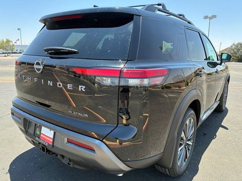 New 2026 Nissan Pathfinder Platinum FWD image 6