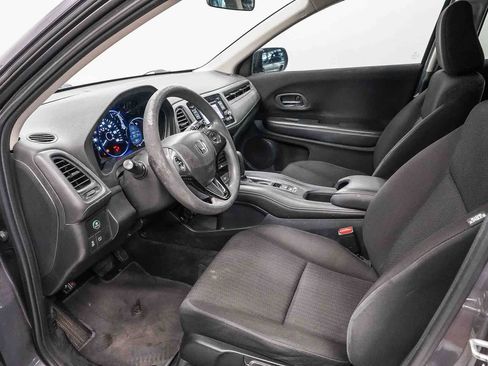 Used 2018 Honda HR-V LX image 17