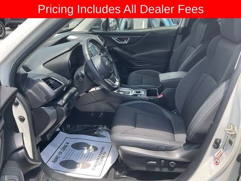 Used 2019 Subaru Forester Premium AWD/4WD image 2