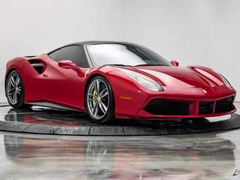 Used 2017 Ferrari 488 GTB RWD image 29