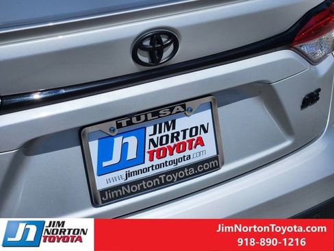 Used 2024 Toyota Corolla SE FWD image 12