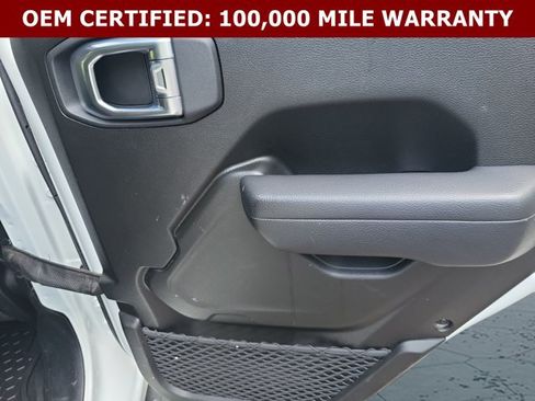 Used 2023 Jeep Gladiator Sport AWD/4WD image 18