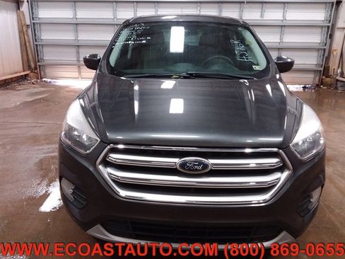 Used 2017 Ford Escape SE image 7
