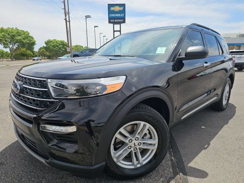Used 2023 Ford Explorer XLT w/ Equipment Group 202A RWD image 1