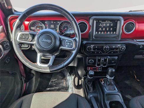 Used 2021 Jeep Wrangler Unlimited Rubicon AWD/4WD image 16