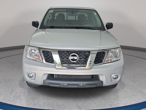 Certified 2020 Nissan Frontier SV RWD image 2