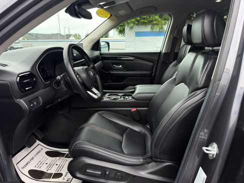Certified 2025 Honda Pilot EX-L image 16