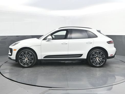 New 2026 Porsche Macan AWD/4WD image 2