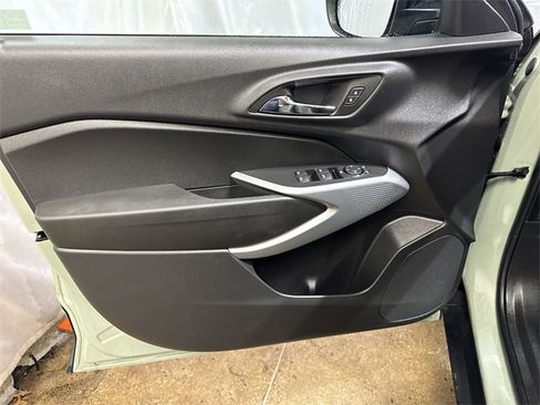 Certified 2024 Chevrolet Trax RS w/ Driver Confidence Package image 20