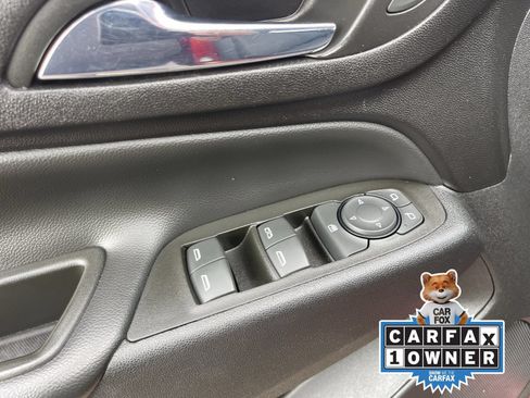 Used 2022 Chevrolet Equinox LT FWD image 25