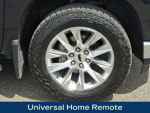 Used 2019 Chevrolet Silverado 1500 LTZ w/ LTZ Premium Package AWD/4WD image 28