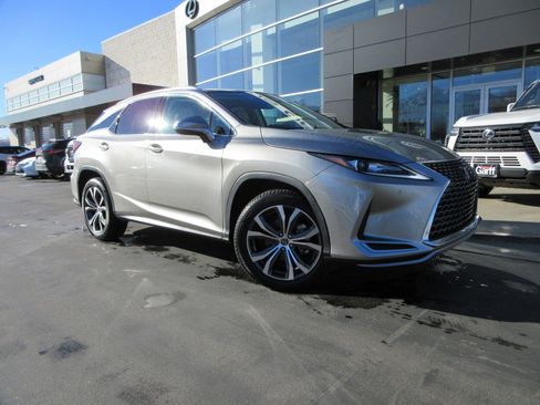 Used 2022 Lexus RX 450h AWD w/ Premium Package image 13