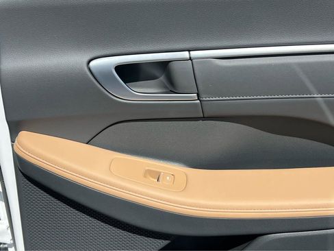 New 2026 Hyundai Sonata Limited FWD image 23