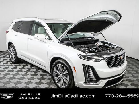 Used 2023 Cadillac XT6 Premium Luxury w/ Technology Package image 39