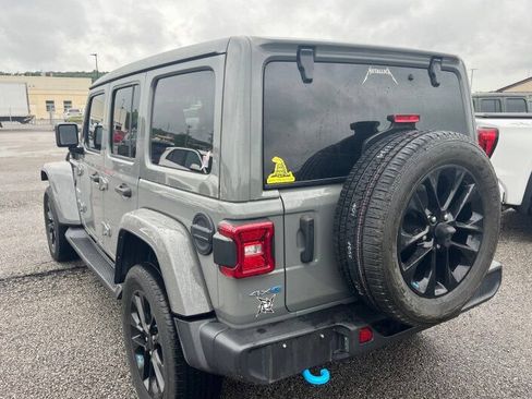 Used 2023 Jeep Wrangler Unlimited Sahara w/ Cold Weather Group AWD/4WD image 3