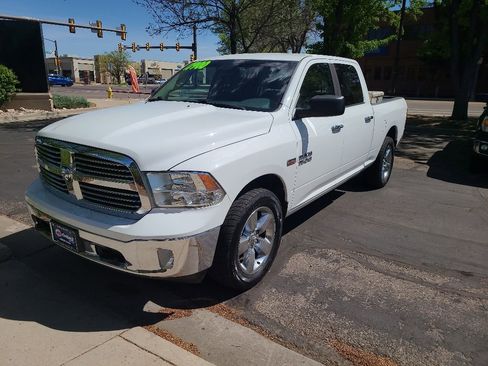 Used 2015 RAM 1500 Big Horn AWD/4WD image 3