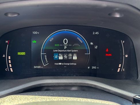 Used 2025 Toyota Camry SE w/ Convenience Package FWD image 28
