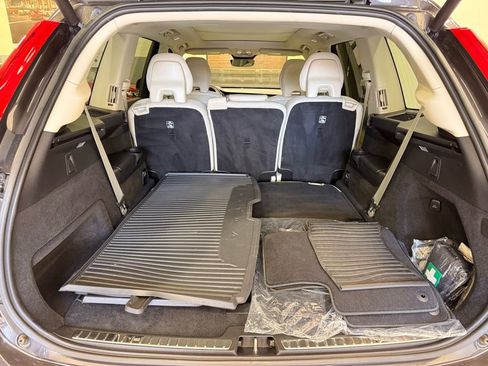 Used 2024 Volvo XC90 B6 Plus w/ Protection Package Premier image 23