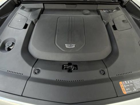 Certified 2024 Cadillac Lyriq Tech RWD image 31
