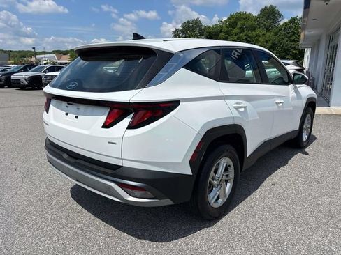 Certified 2025 Hyundai Tucson SE AWD/4WD image 3