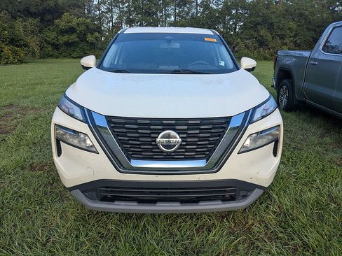 Used 2021 Nissan Rogue SV FWD image 2