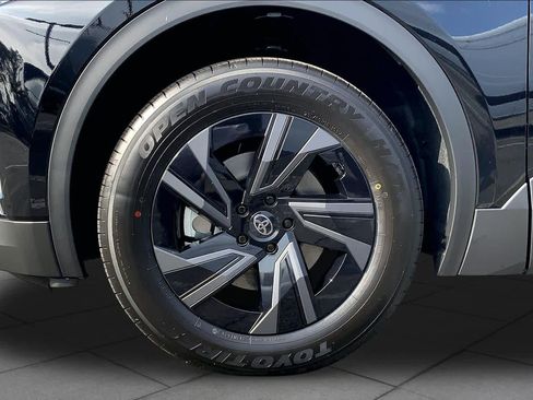 New 2026 Toyota C-HR AWD/4WD image 11