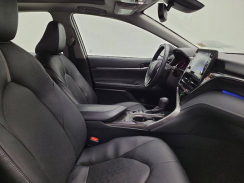 Used 2021 Toyota Camry XSE FWD image 21