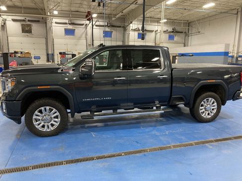 Used 2021 GMC Sierra 3500 Denali w/ Denali Ultimate Package image 4
