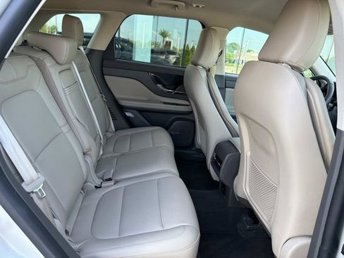 Used 2024 Lincoln Corsair FWD image 22