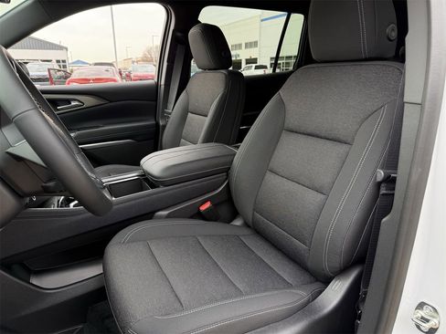 New 2026 Chevrolet Traverse LT image 19