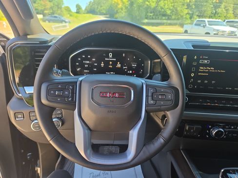 Used 2026 GMC Sierra 1500 SLT w/ SLT Premium Plus Package AWD/4WD image 17