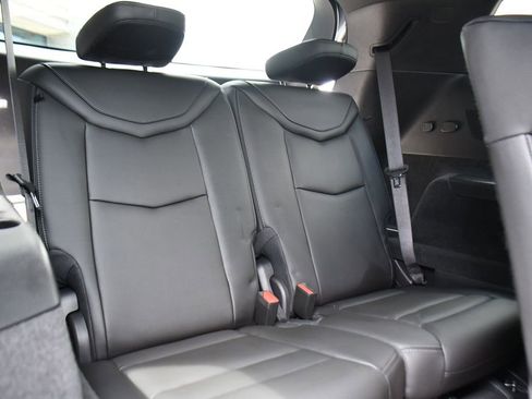 Used 2024 Cadillac XT6 Luxury w/ LPO, Floor Liner Package AWD/4WD image 18
