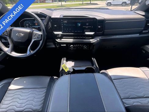 Used 2025 Chevrolet Silverado 2500 ZR2 w/ Technology Package AWD/4WD image 12