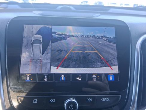 Used 2022 Chevrolet Equinox Premier image 31