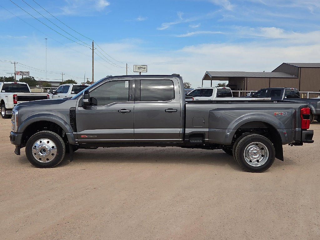 New 2027 Ford F450 Platinum w/ FX4 Off-Road Package AWD/4WD image 2