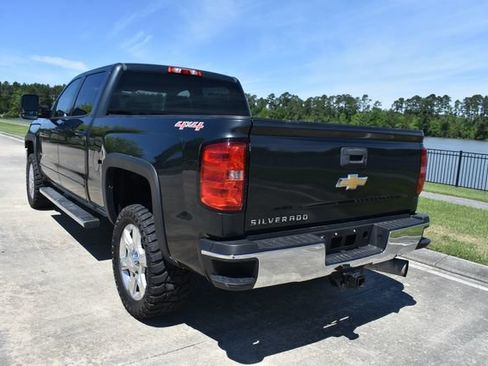 Used 2017 Chevrolet Silverado 2500 LT AWD/4WD image 8