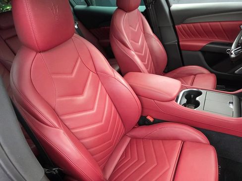 Used 2023 Maserati Grecale Modena AWD/4WD image 26