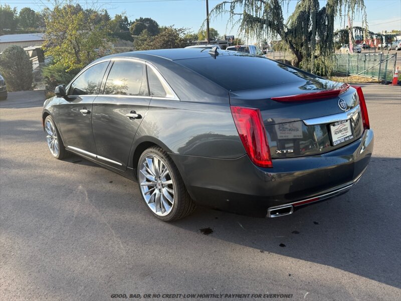 Used 2013 Cadillac XTS Platinum FWD image 5