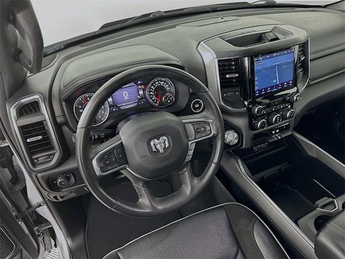 Used 2024 RAM 1500 Laramie image 16
