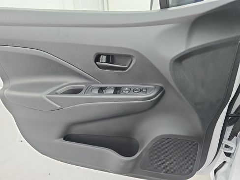 New 2025 Nissan Versa S image 25