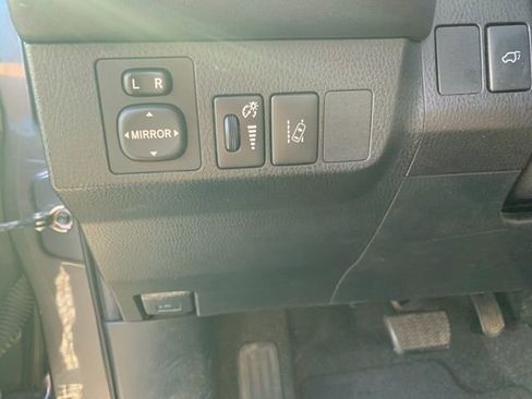 Used 2017 Toyota RAV4 XLE image 23