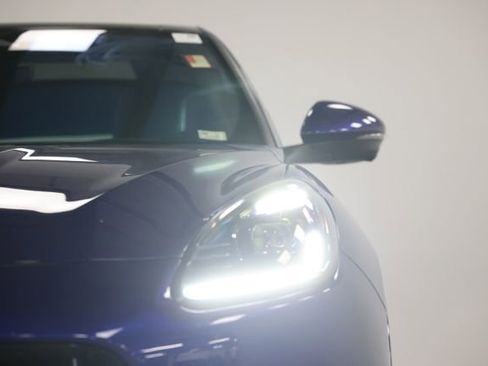 Used 2024 Maserati Grecale GT AWD/4WD image 3