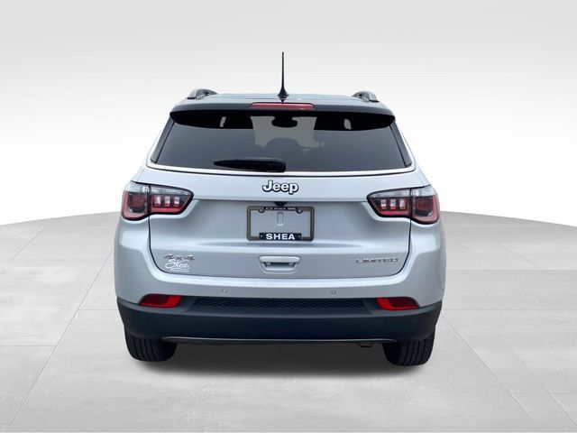 Used 2024 Jeep Compass Limited AWD/4WD image 4